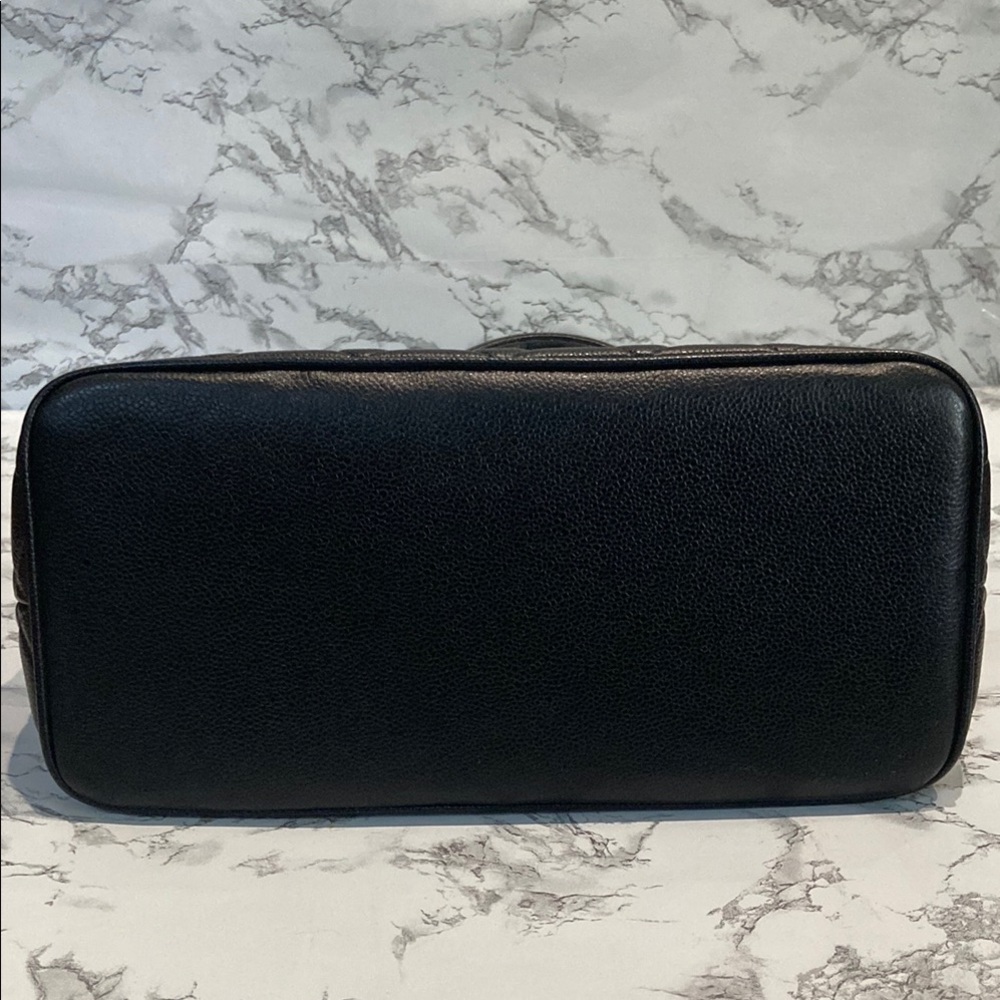 Chanel Black Quilted Caviar leather Medallion Tote - Picture 9 of 9